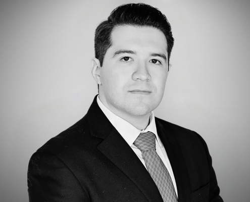 Asociado Junior Walter Reeker